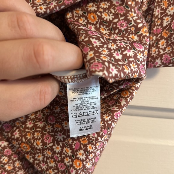 Lou and Grey Floral Sports Bra - Picture 7 of 7